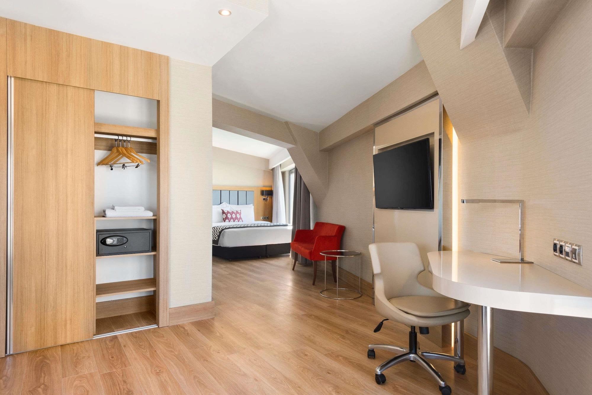 Ramada Encore Eskişehir Exterior foto