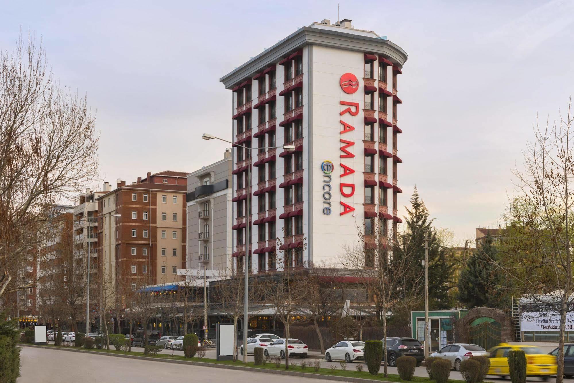 Ramada Encore Eskişehir Exterior foto
