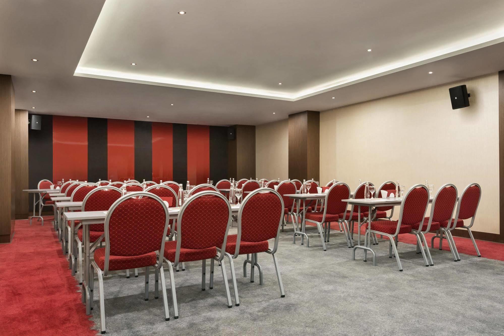Ramada Encore Eskişehir Exterior foto